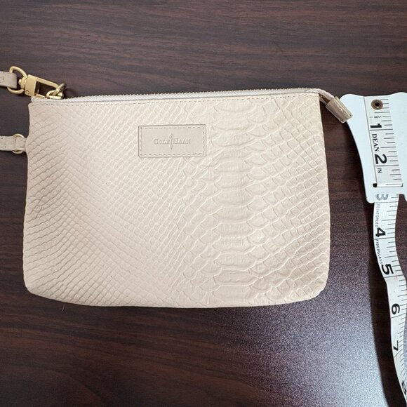 Cole Haan Small Cream Handbag Wristlet Purse Wrist Strap Snakeskin Texture - Picture 5 of 5